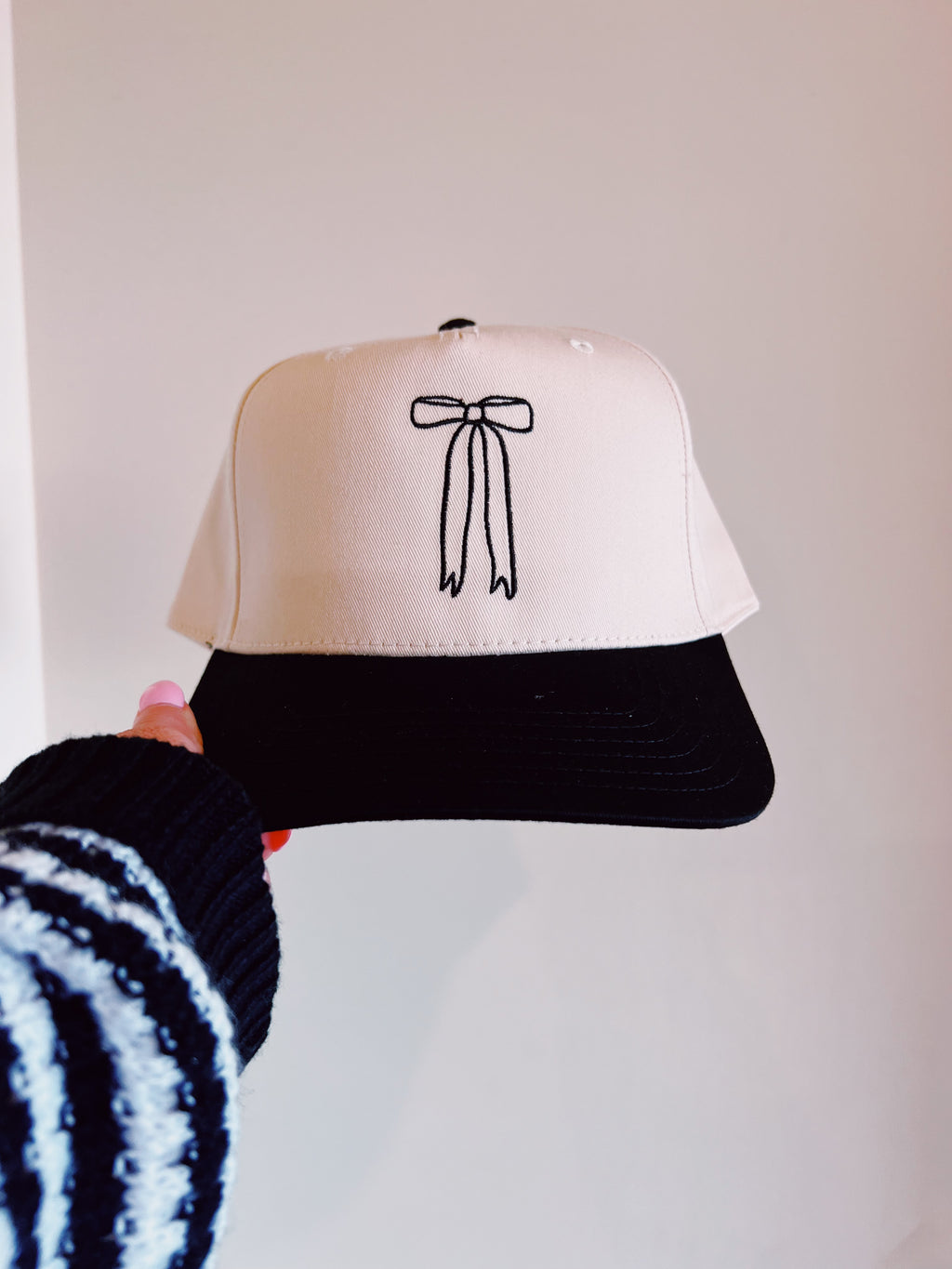 Black- Bow Vintage Trucker