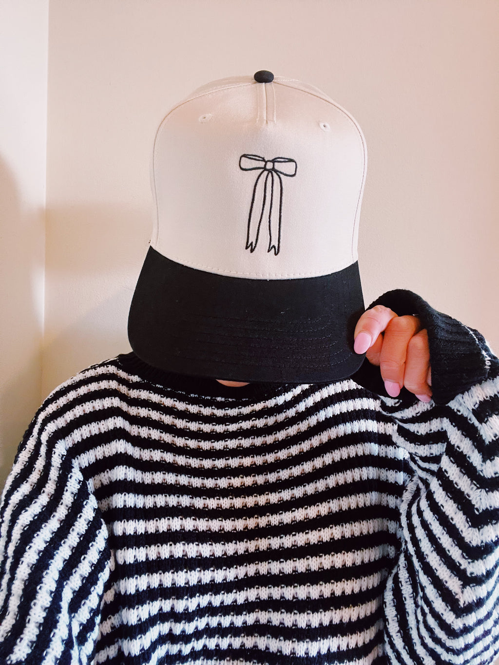 Black- Bow Vintage Trucker